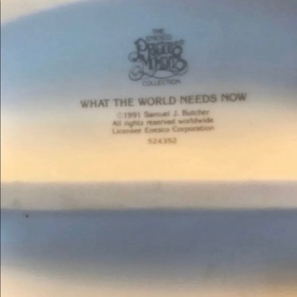 Precious Moments Figurine - Picture 4 of 4